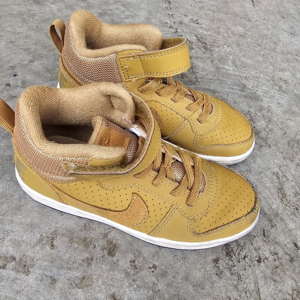 Nike shoes